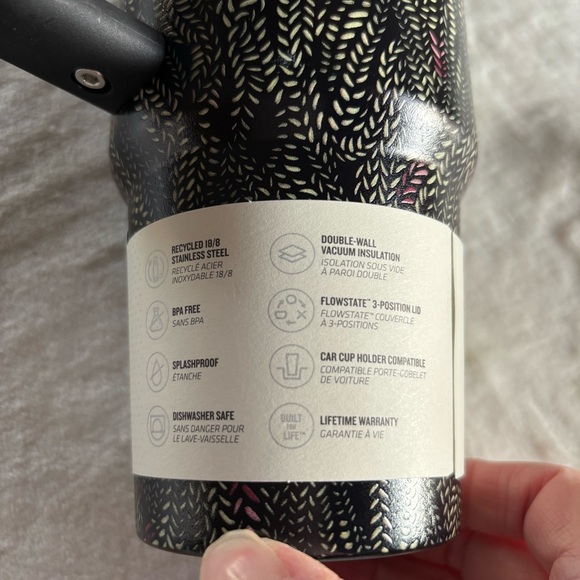 Stanley X CALIA 30 oz. Quencher H2.0 FlowState Tumbler NWT - Picture 4 of 9
